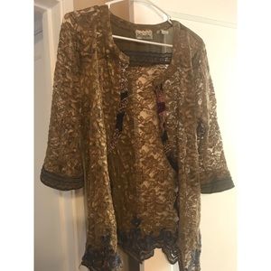 Gimmicks lace over piece